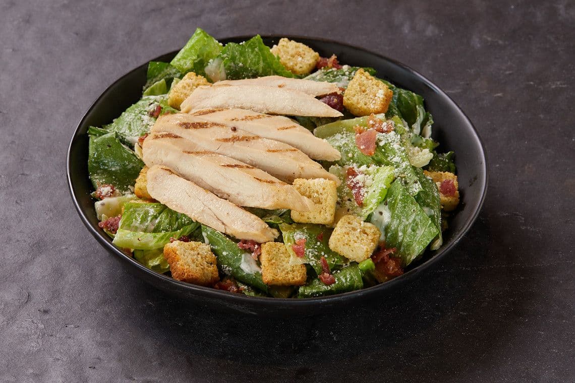 SALADE CÉSAR AVEC POULET / CHICKEN CAESAR SALAD