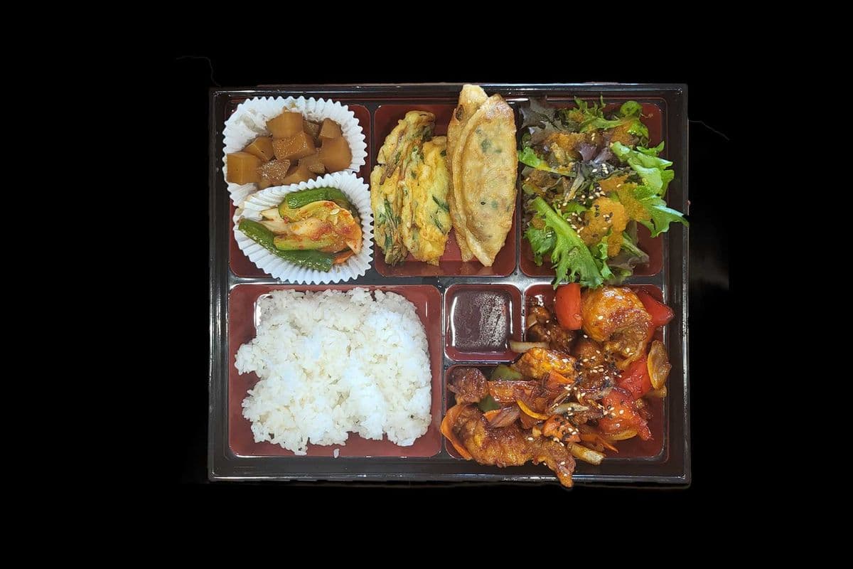 KKanpoong Chicken Doshrock (avec Poulet Frit au Piment / with Fried Chilli Chicken)