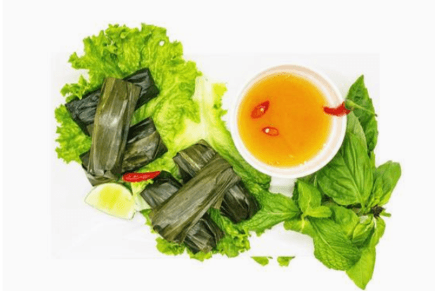 A14. Banana Leaf Wrap Tapioca Dumplings-蝦同肉木瓜蛋糕-Bánh Bột Lọc (6 pcs)