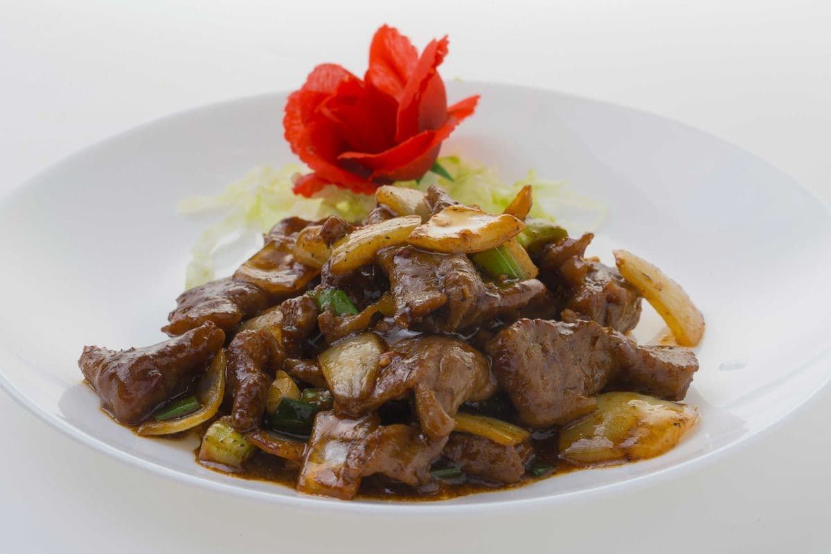 Boeuf à la sauce au poivre noir / Beef with Black Pepper Sauce