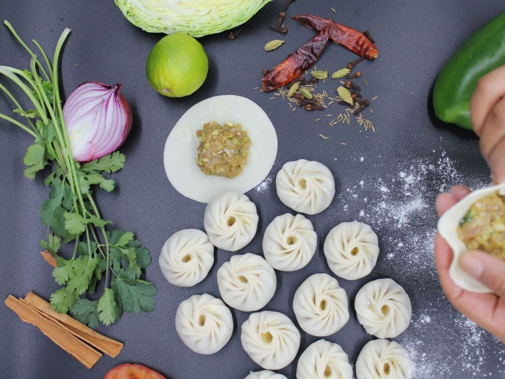 Momos