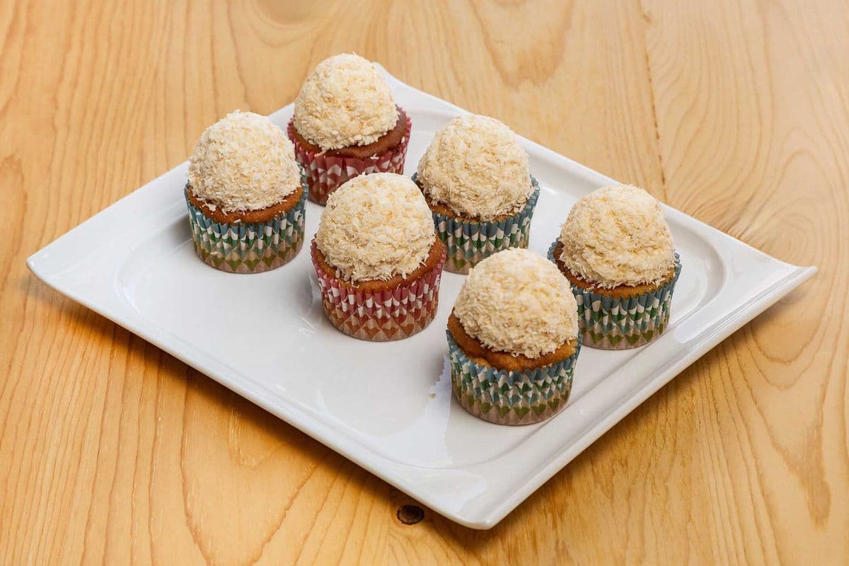 Vanilla Coconut Cupcake