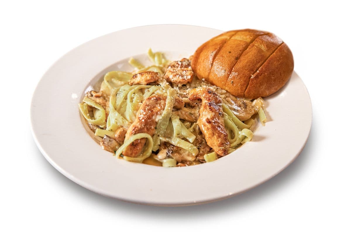 Chicken Mushroom Pesto Fettuccine