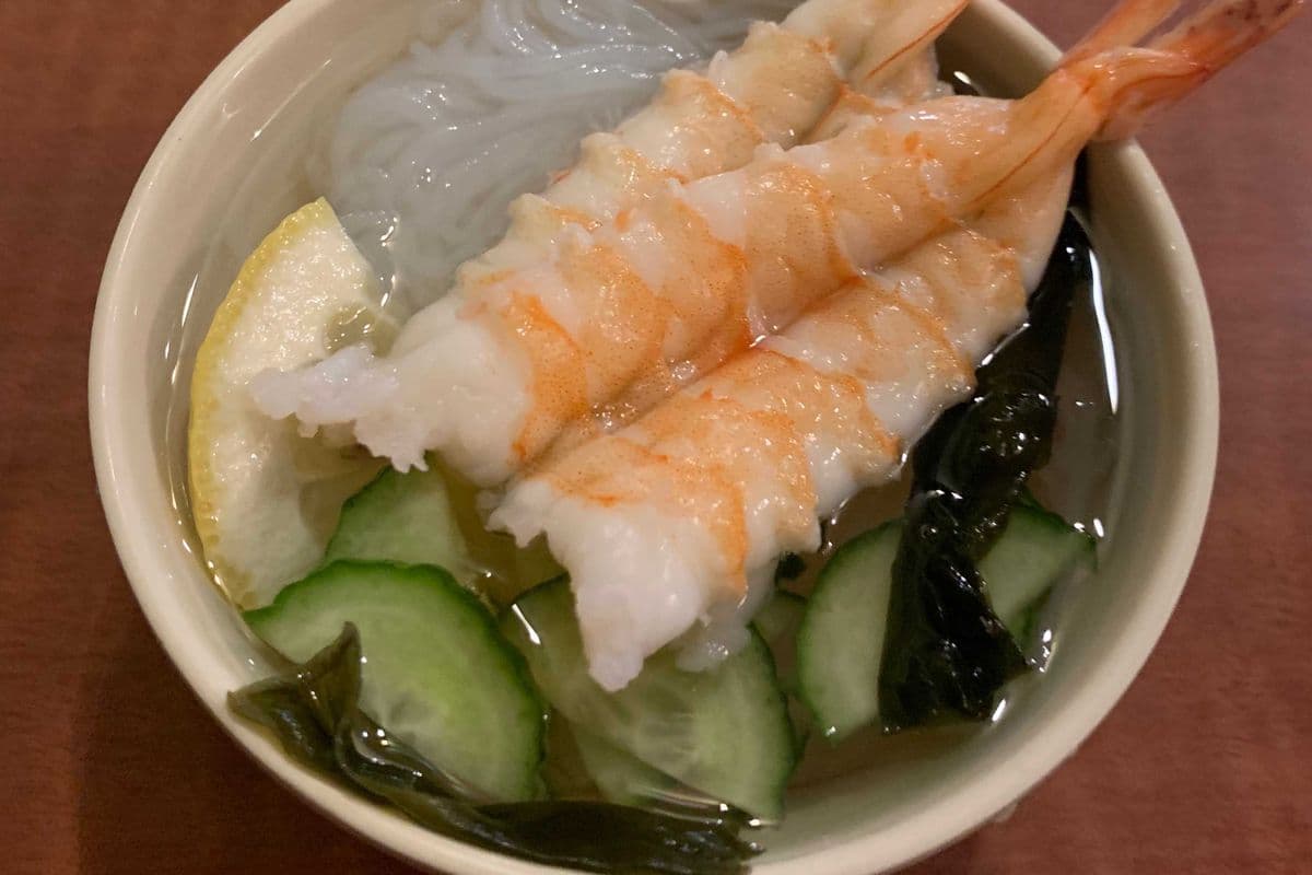 Ebi Sunomono (Cooked Prawn)