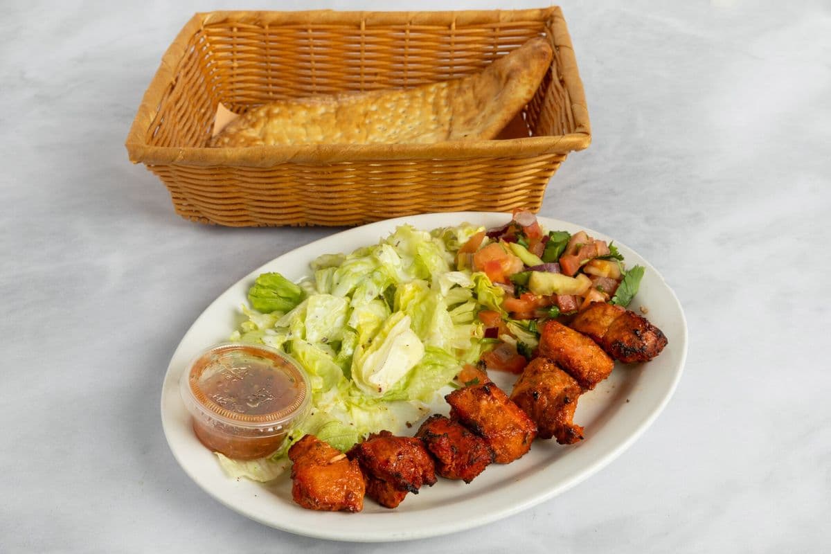 Tandoori Chicken Salad/Naan