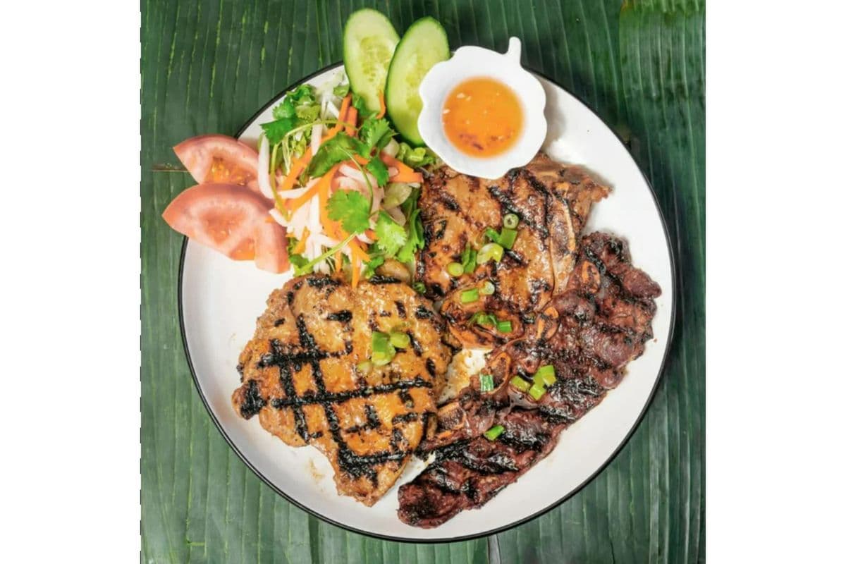 Trio BBQ Meat on Rice - Com Ga, Suon, Suon Bo Nuong