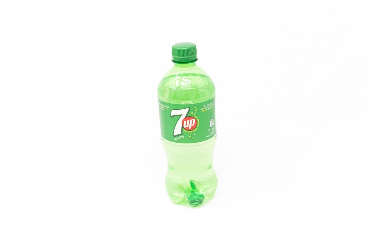 7UP (591ml)