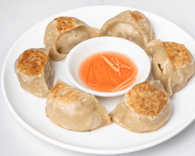 Pan-Fried Dumplings (6 pcs)