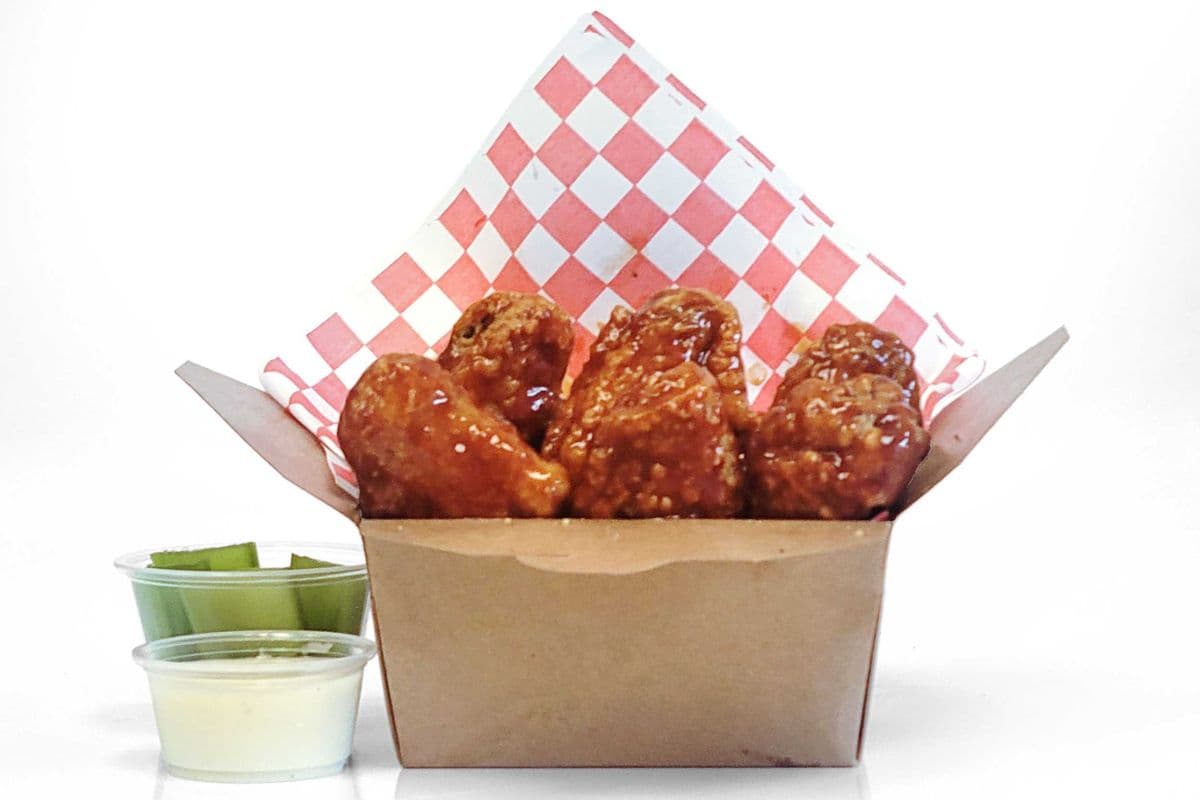 Pub-style Breaded chicken wings (1 pound) (One pound)