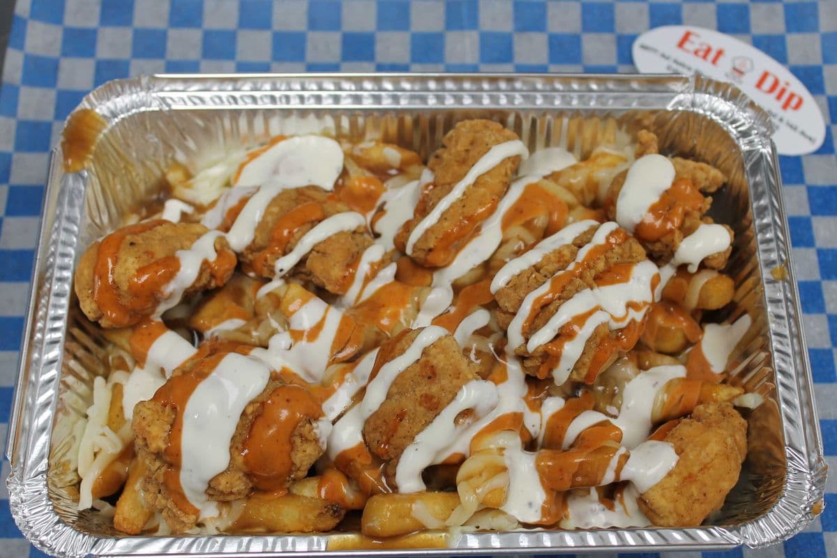 Large Crunchy Chicken Poutine