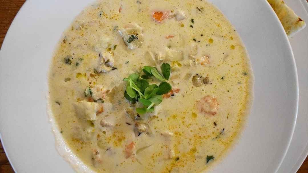 Creamy East Coast Seafood Chowder