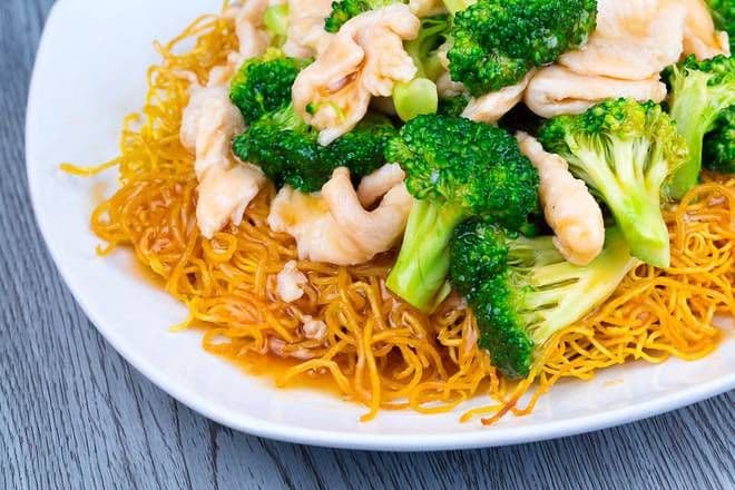 Halal Chicken Chow Mein