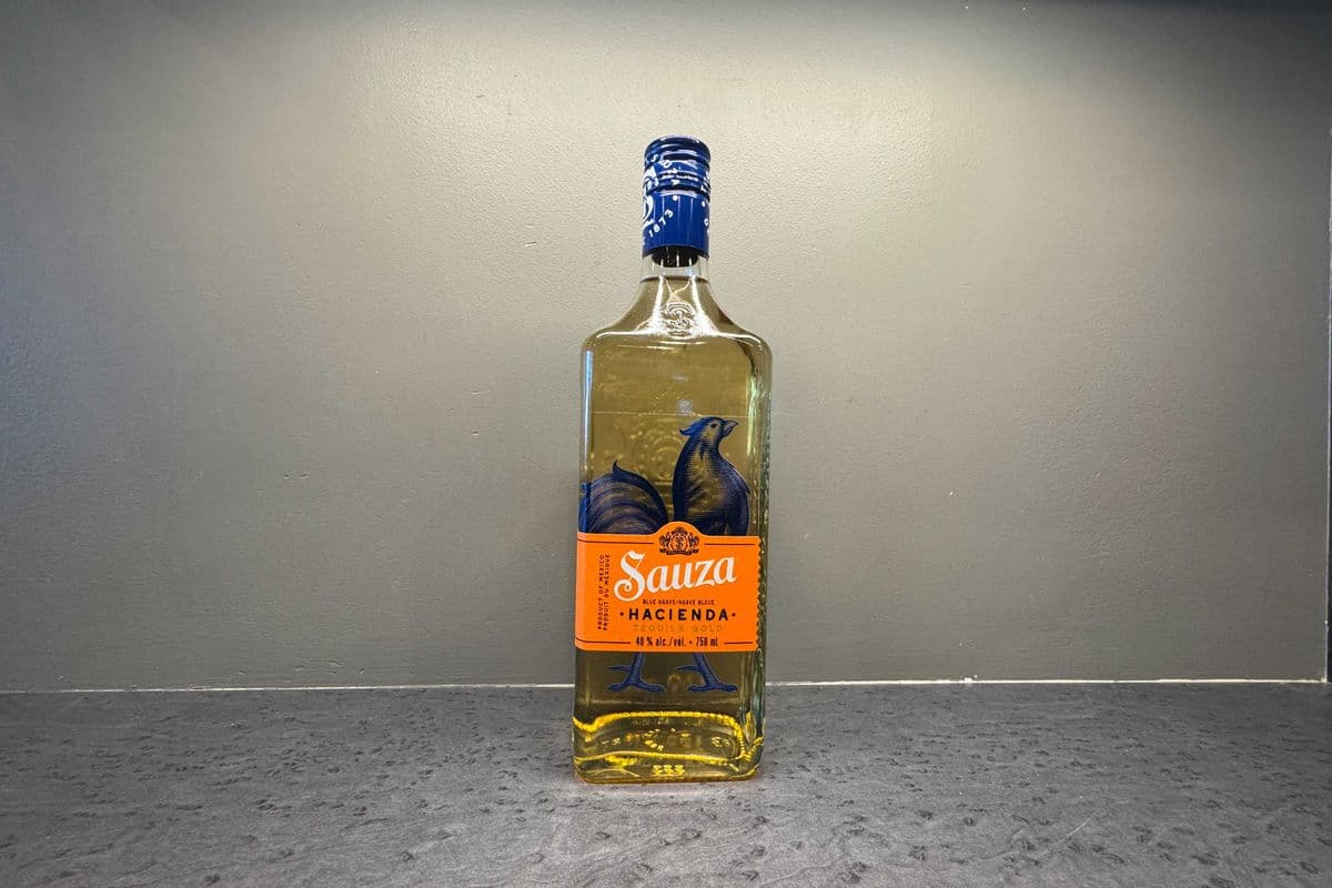 SAUZA GOLD TEQUILA (1 x 750 ml)