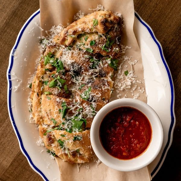 CHEESY GARLIC PIZZA BREAD