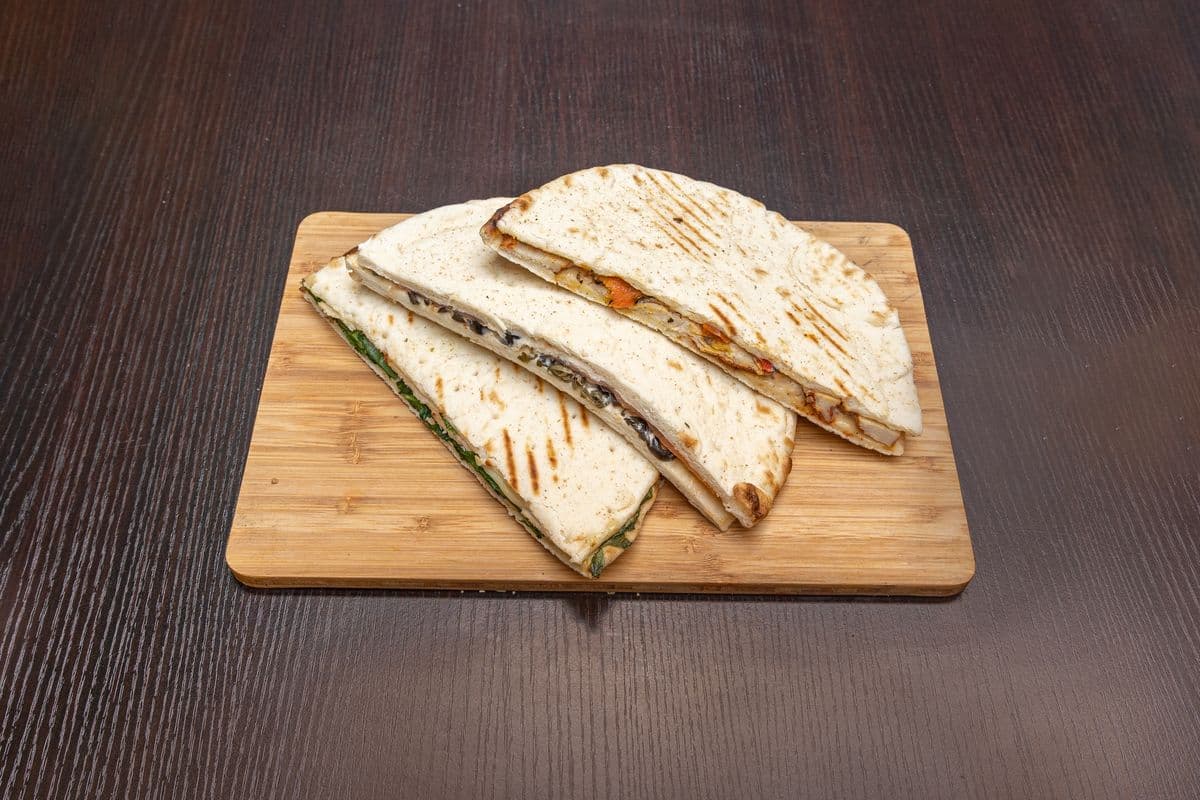 Sandwich Pita poulet et brie / Chicken and Brie Pita Sandwich
