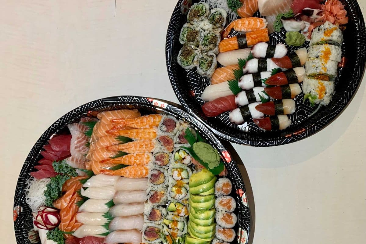 C. Supreme Party Tray (130 pcs)