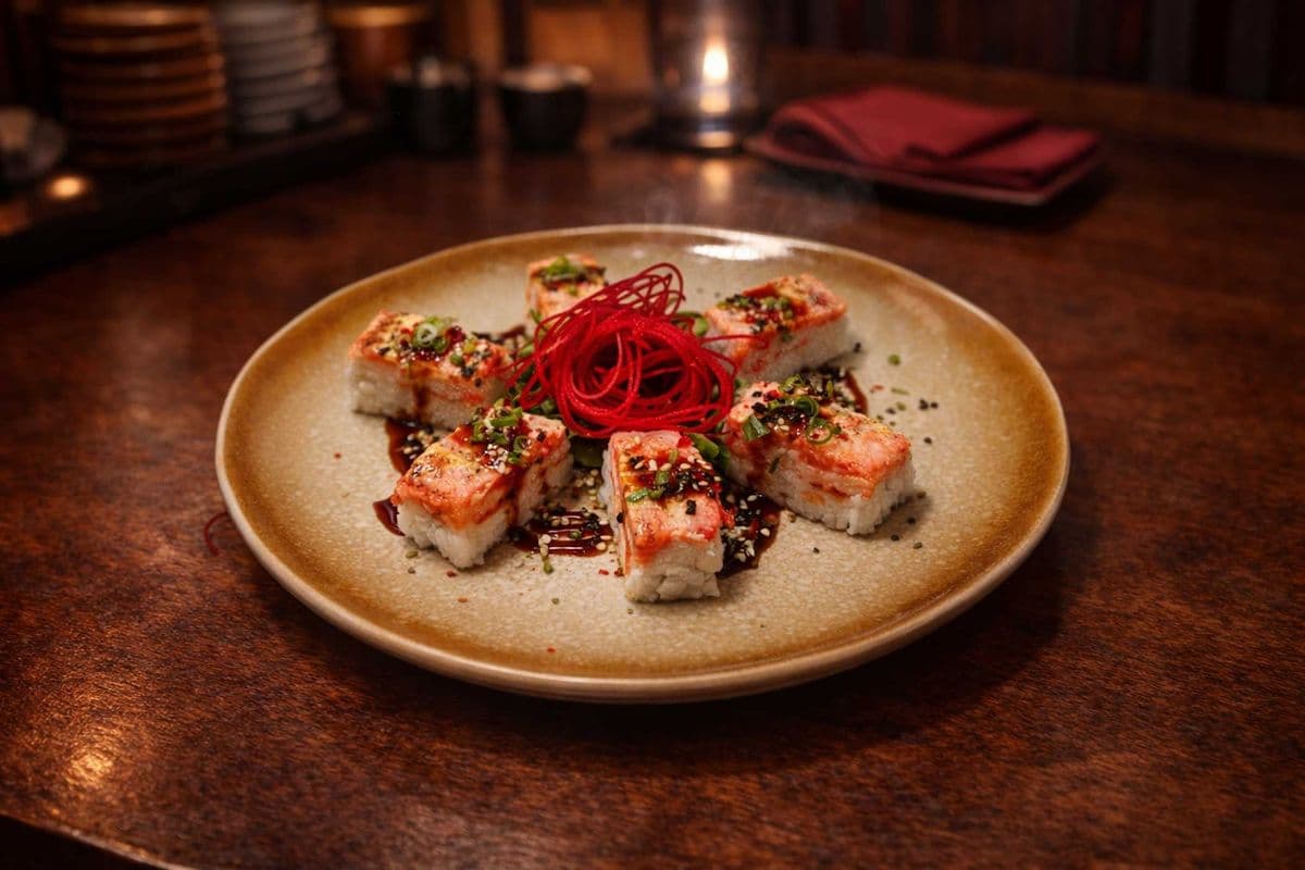 Salmon Oshi