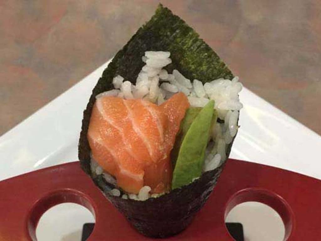 Salmon Avocado Hand Roll (1pc)