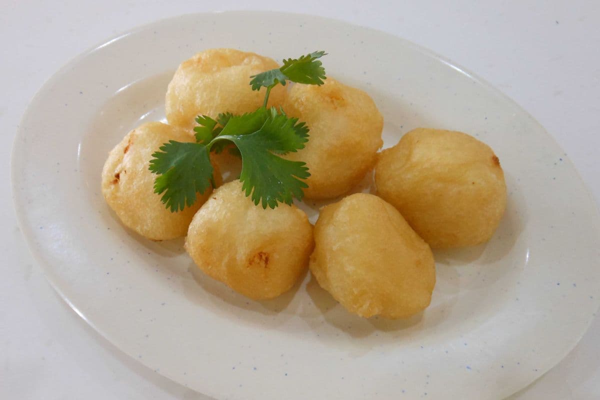 Deep-Fried Crispy Milk with Coconut Cream Fillings 椰香炸脆奶