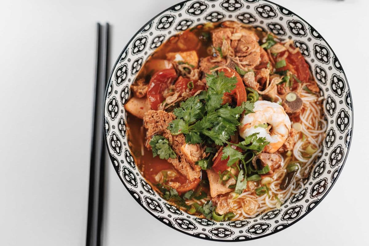 B12. Bun Rieu