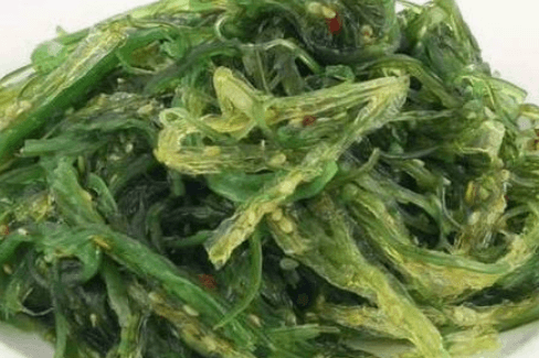 6. Fresh Seaweed (Wakame) Salad