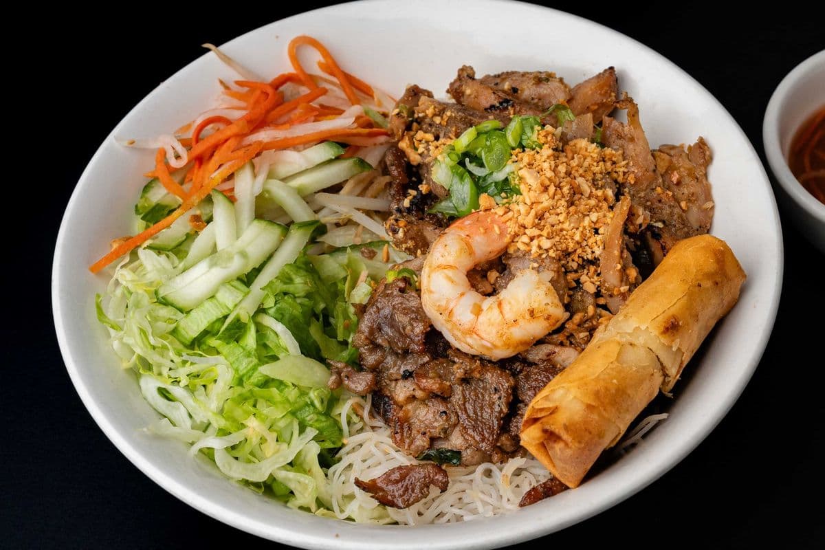 42. Five Colour Vermicelli Bowl