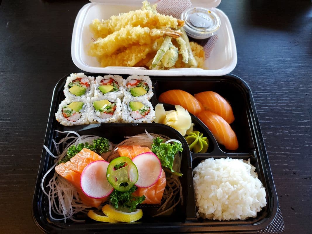 417. Sashimi Bento Special