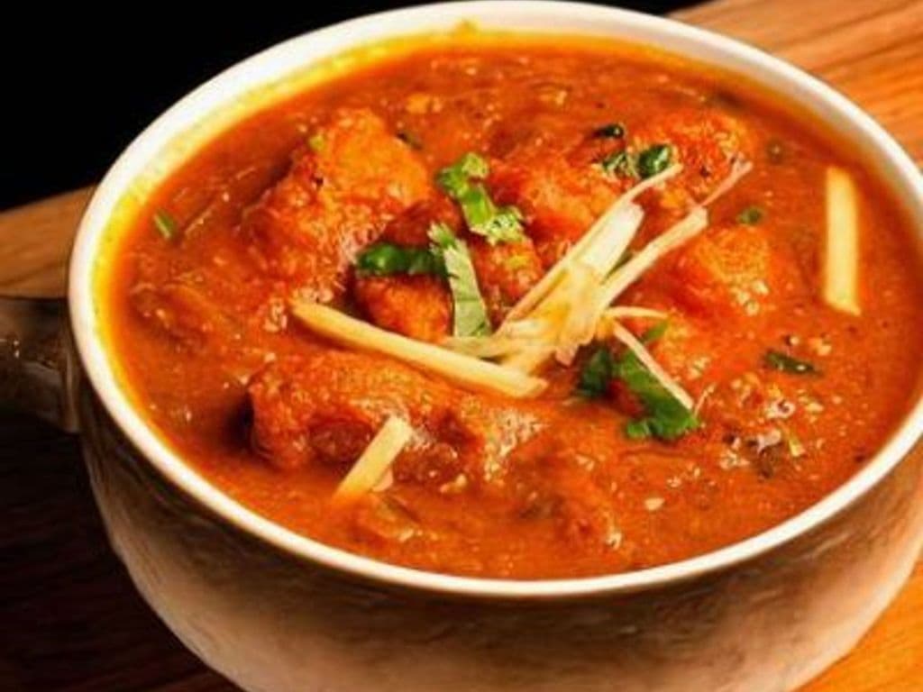 Paneer tikka butter masala (Contain Nuts)