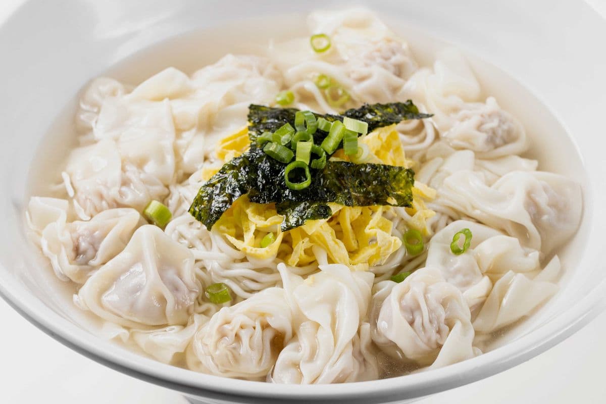 788. Pork Wonton Noodle Soup 餛飩[湯]麵