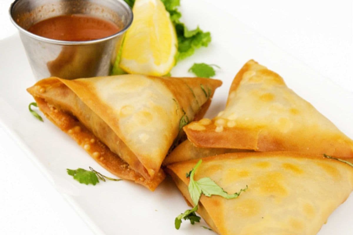 Samosa snackers