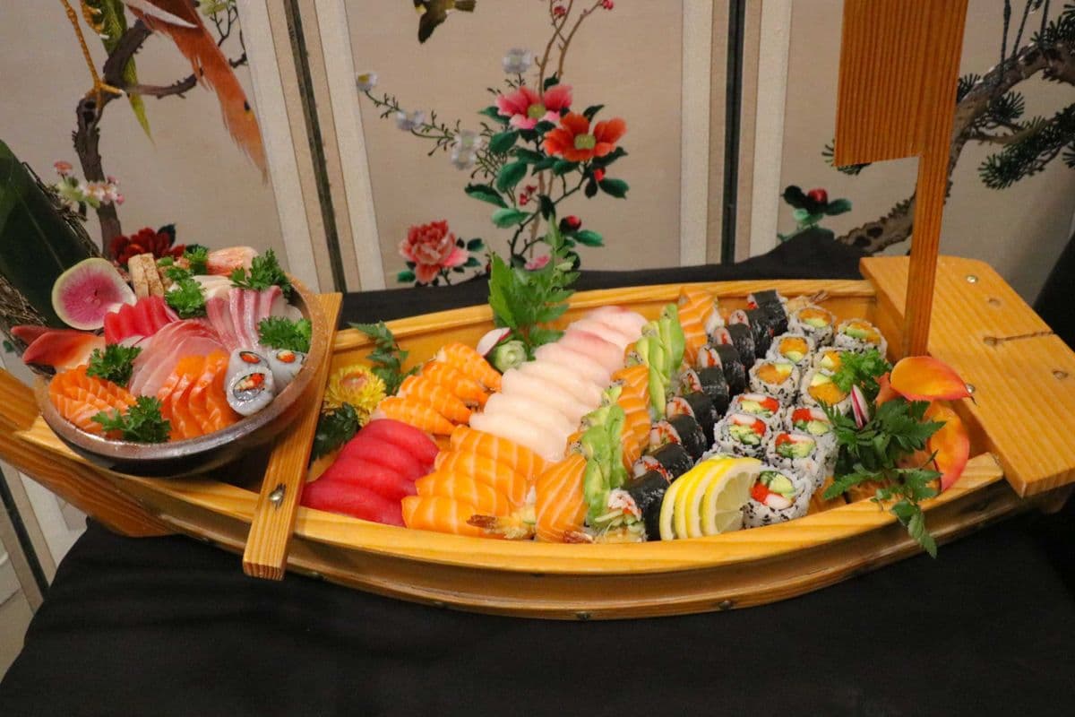 Large Boat (28 Sashimi, 20 Sushi, and 31 Roll)