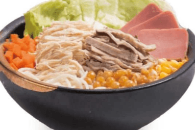 R15. Pork Stomach Chicken Rice Noodle Soup 藥膳豬肚雞米線