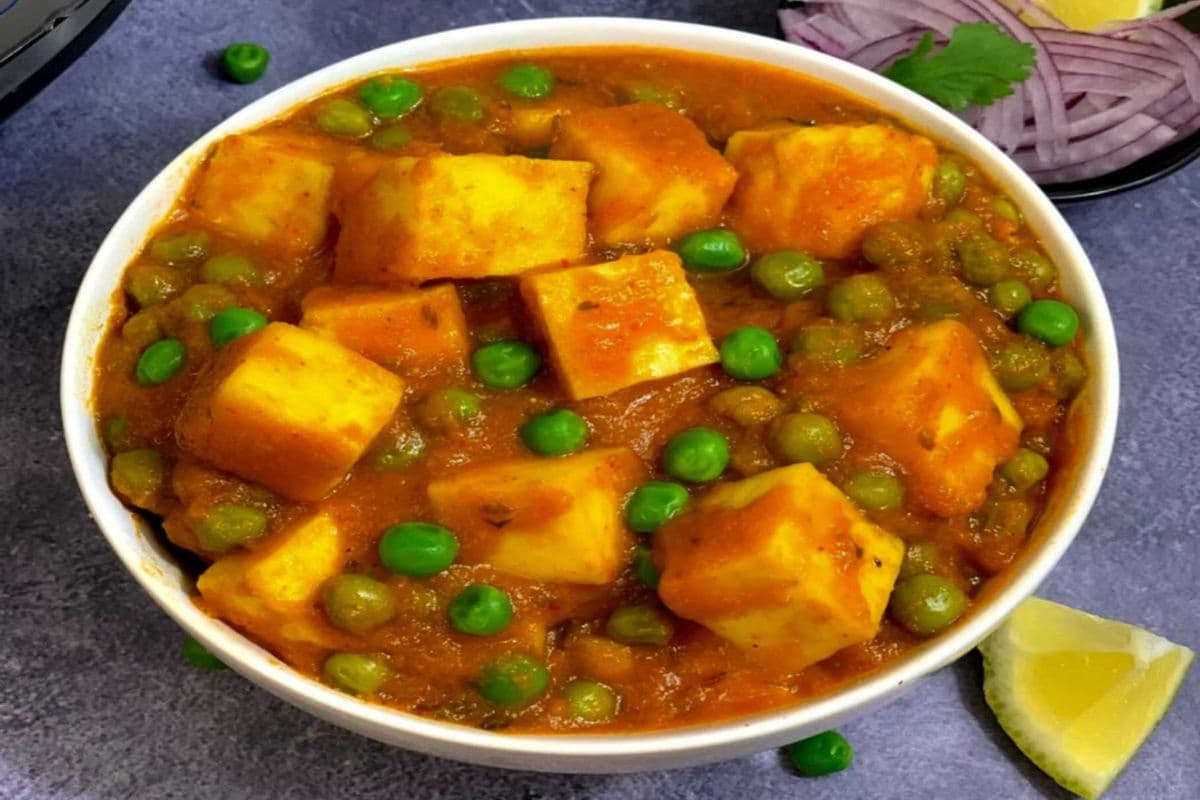 Mattar Paneer