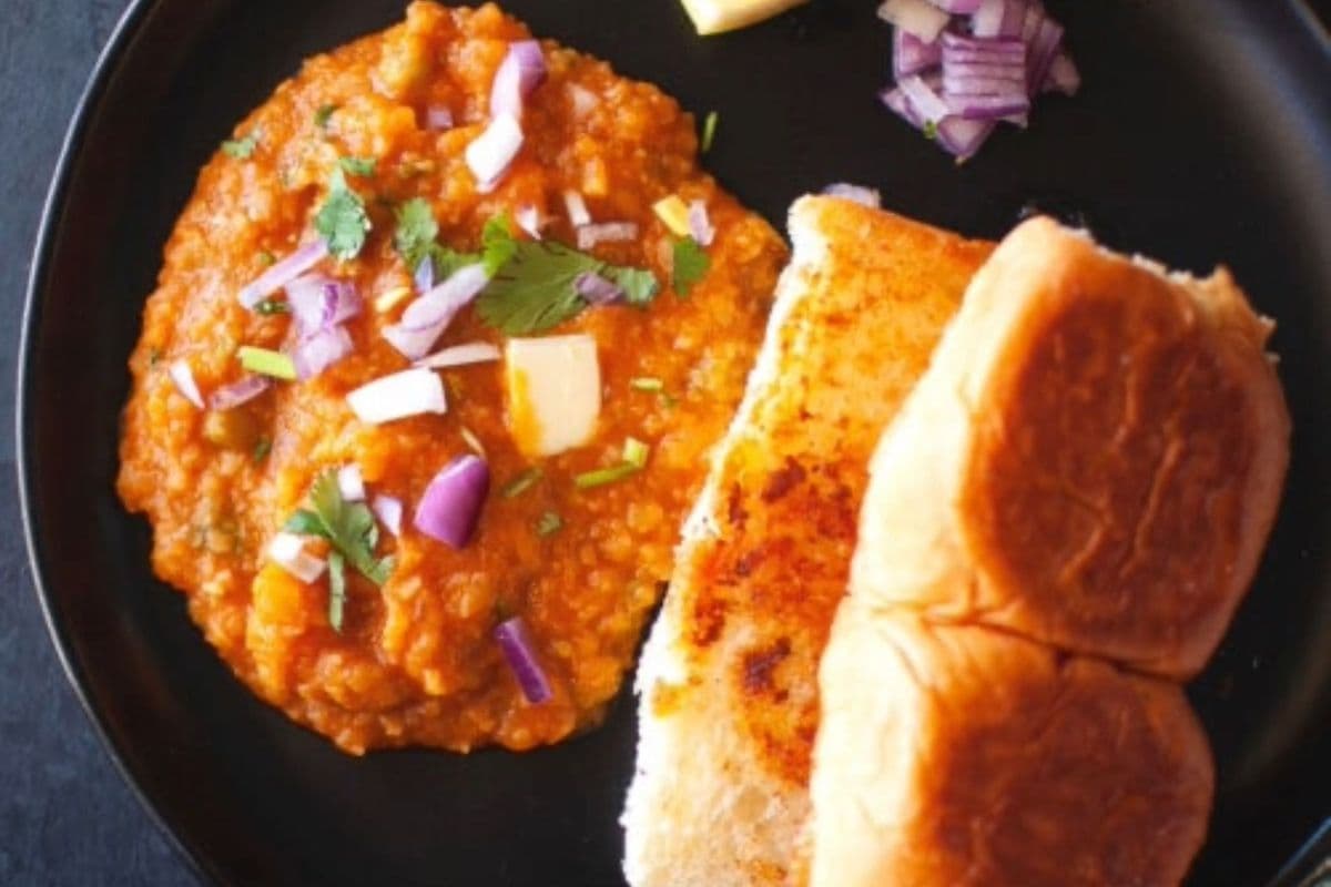 Pav Bhaji Plate (2 pcs)