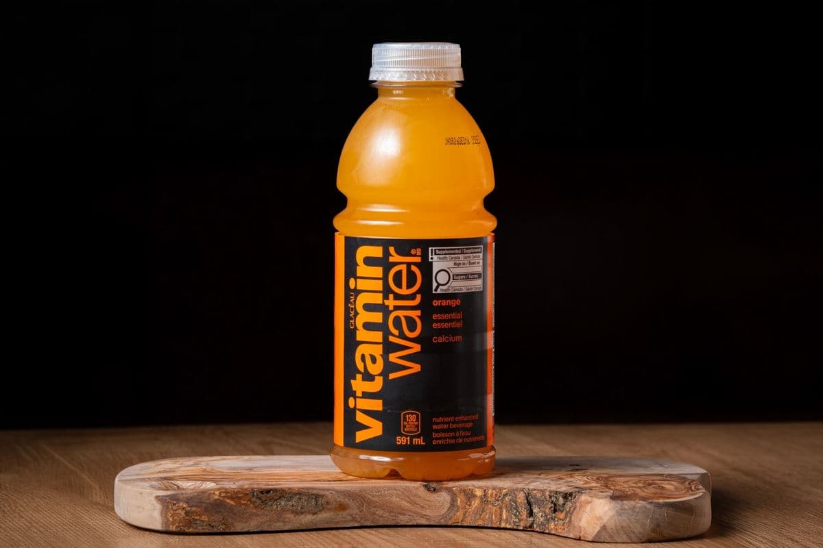 Vitamin Water Essential - Orange (591 ml)