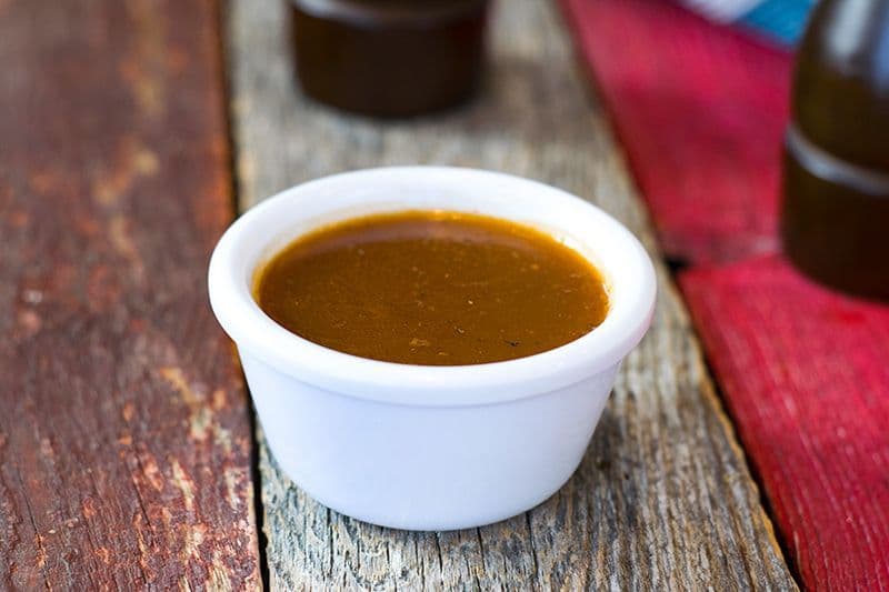 Sauce bbq.
