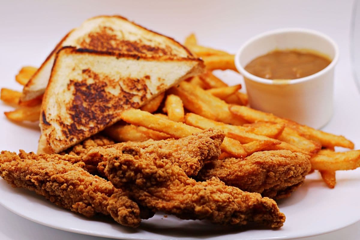 Chicken Finger Dinner (4 pcs)