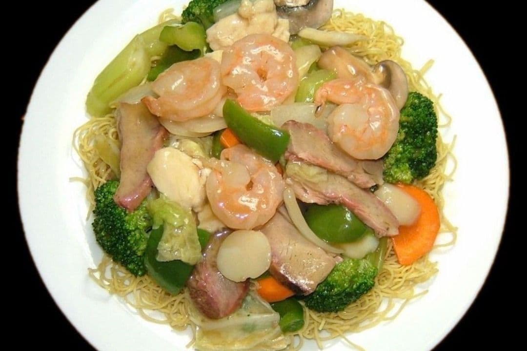 Cantonese Chow Mein Noodles