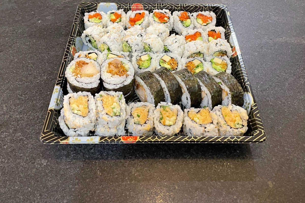 PARTY TRAY 5 ROLL (GLUTEN FREE ). *41 PIECES