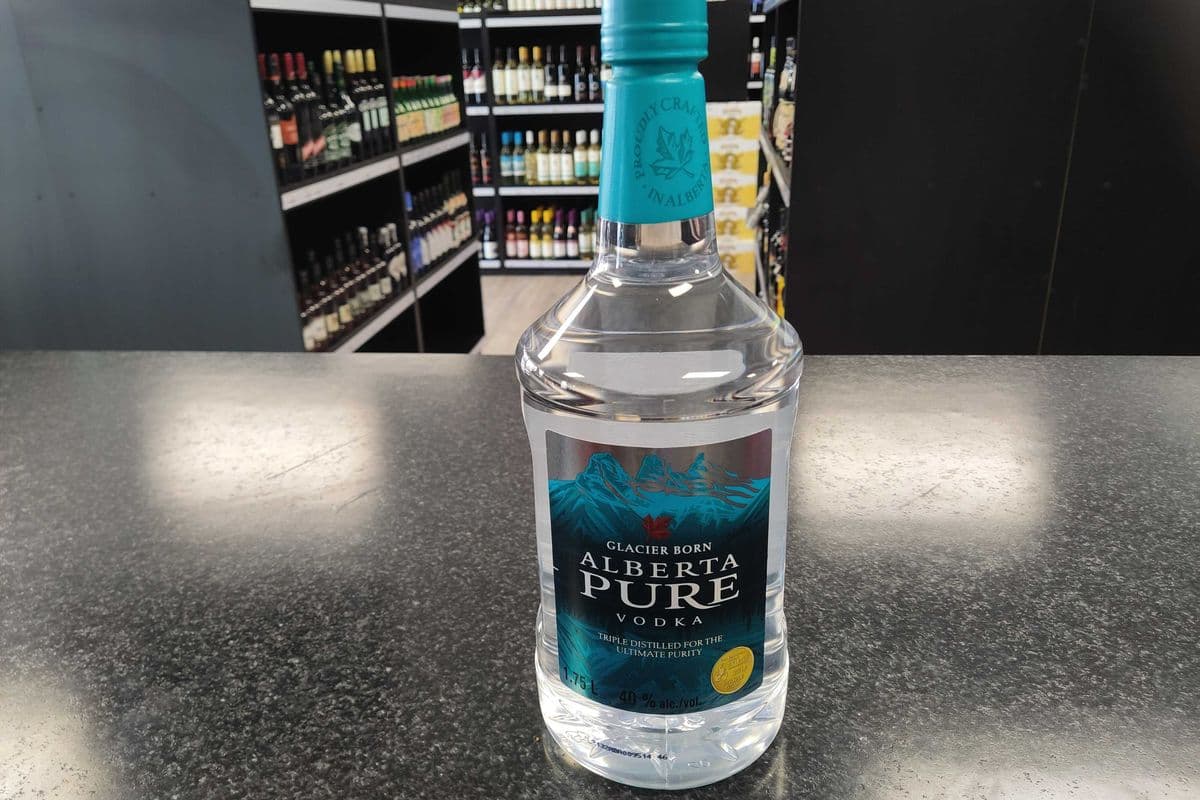Alberta Pure Vodka (1 x 1.75L Bottle)