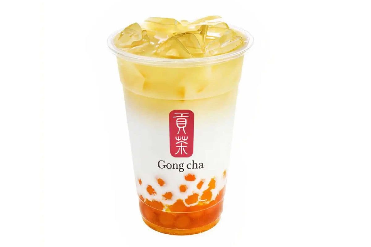 Mango Green Tea Latte with Mango Pearls