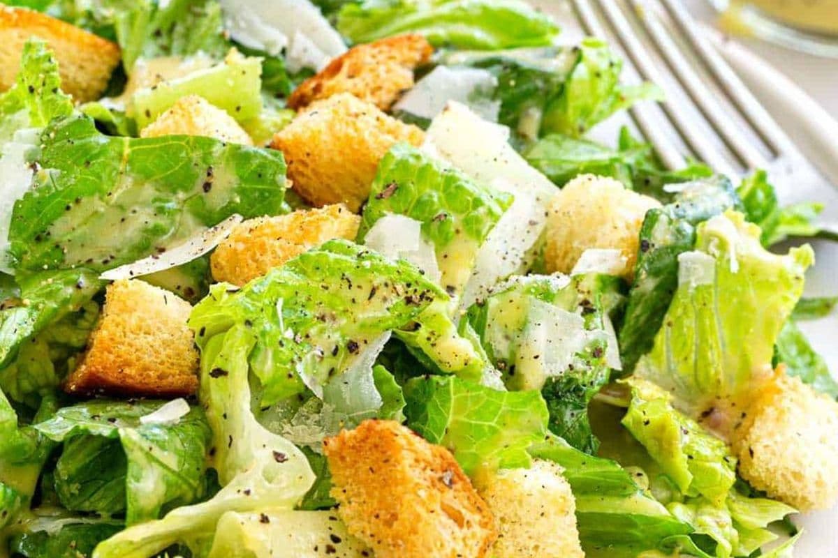 Caesar Salad with Chicken Strips (3 pcs)