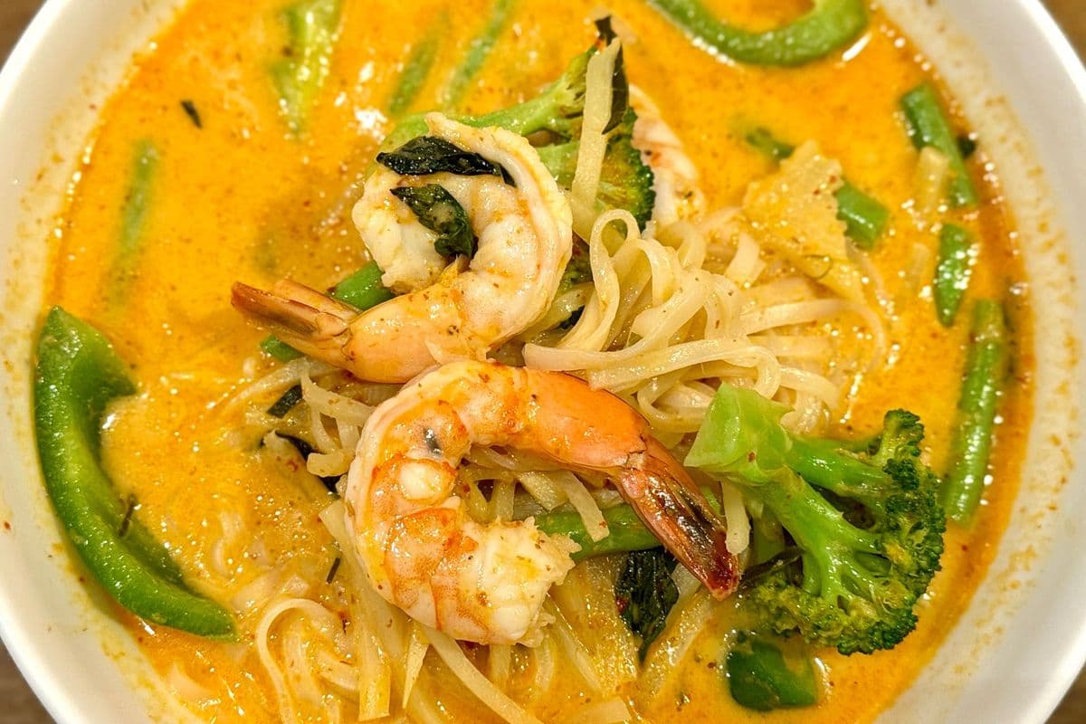 Noodle with Red Curry