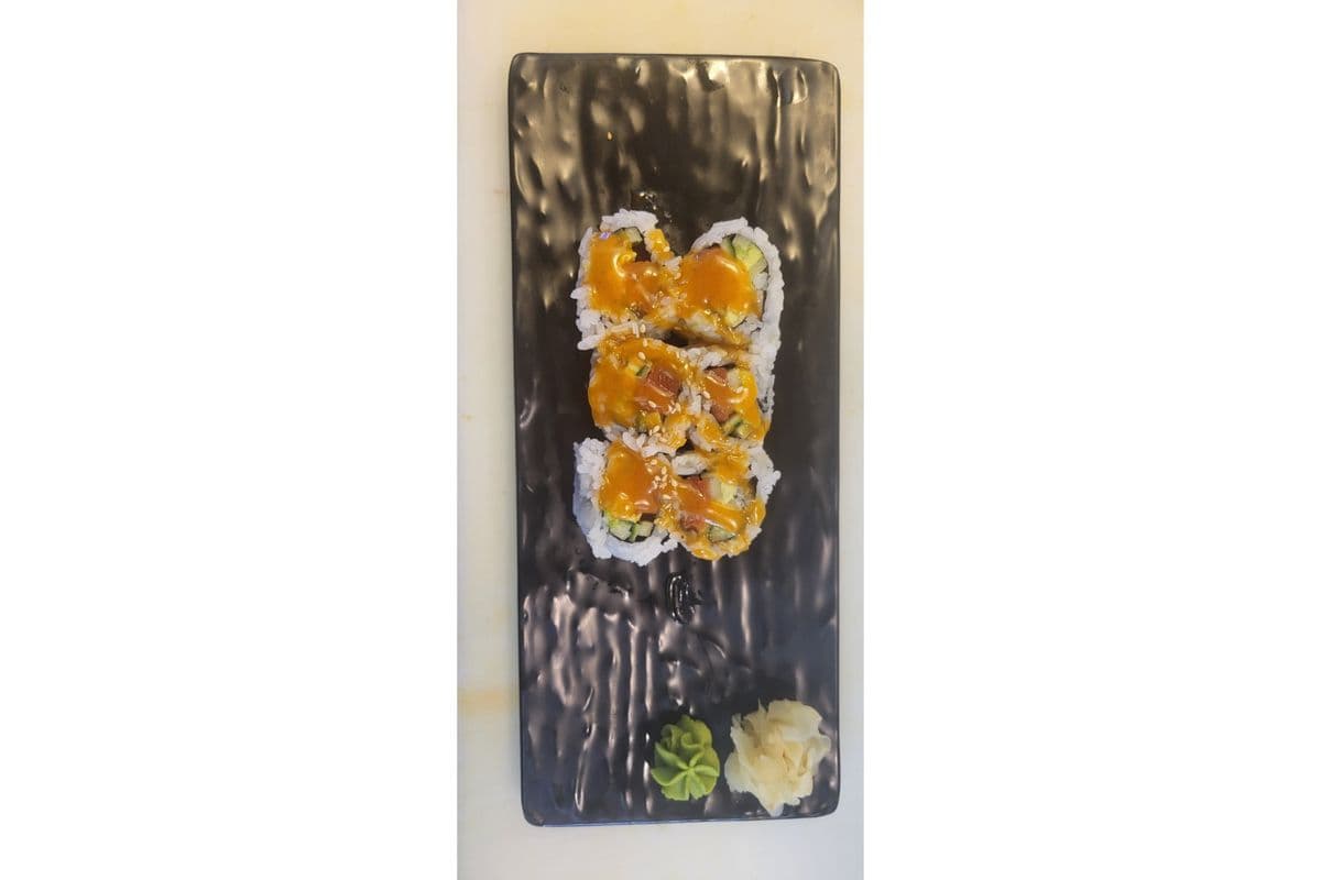 Spicy Salmon Roll
