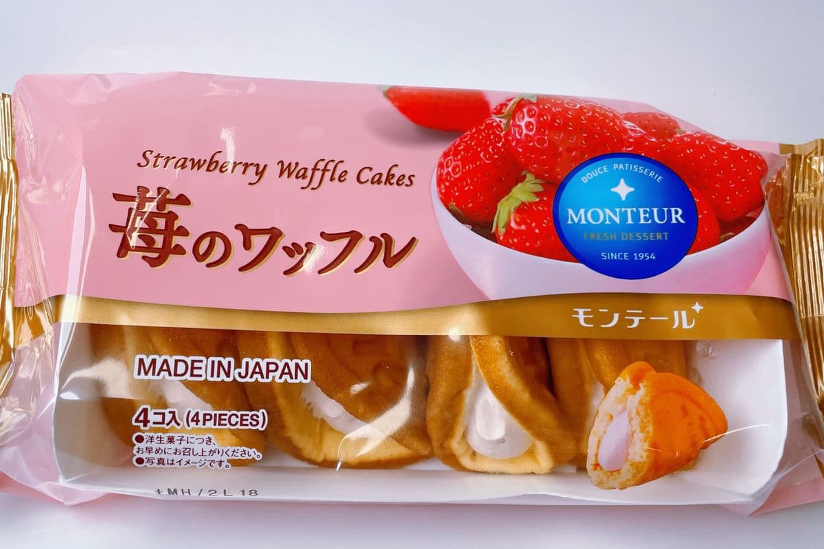 Monteur Strawberry Waffle Cakes
