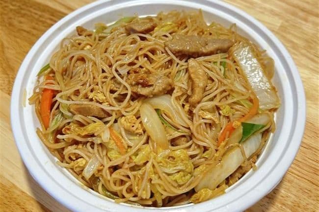 32. Beef Rice Noodle