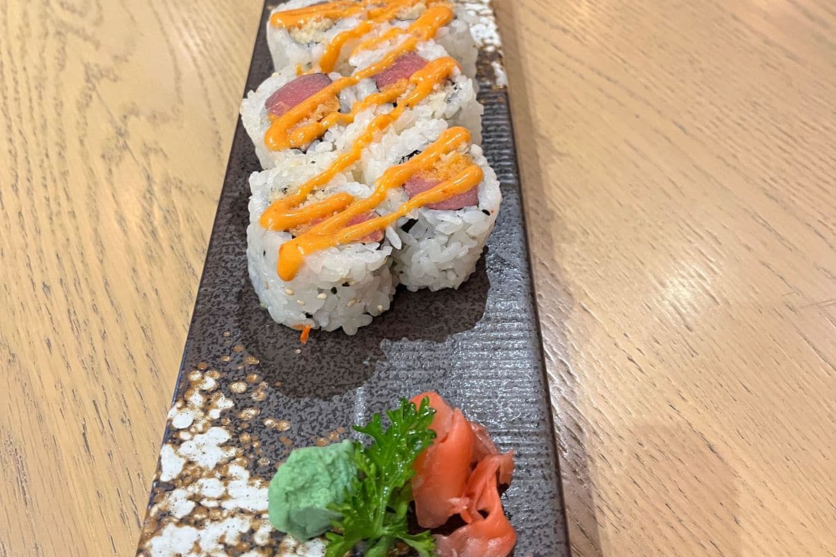 403. Spicy Tuna Roll