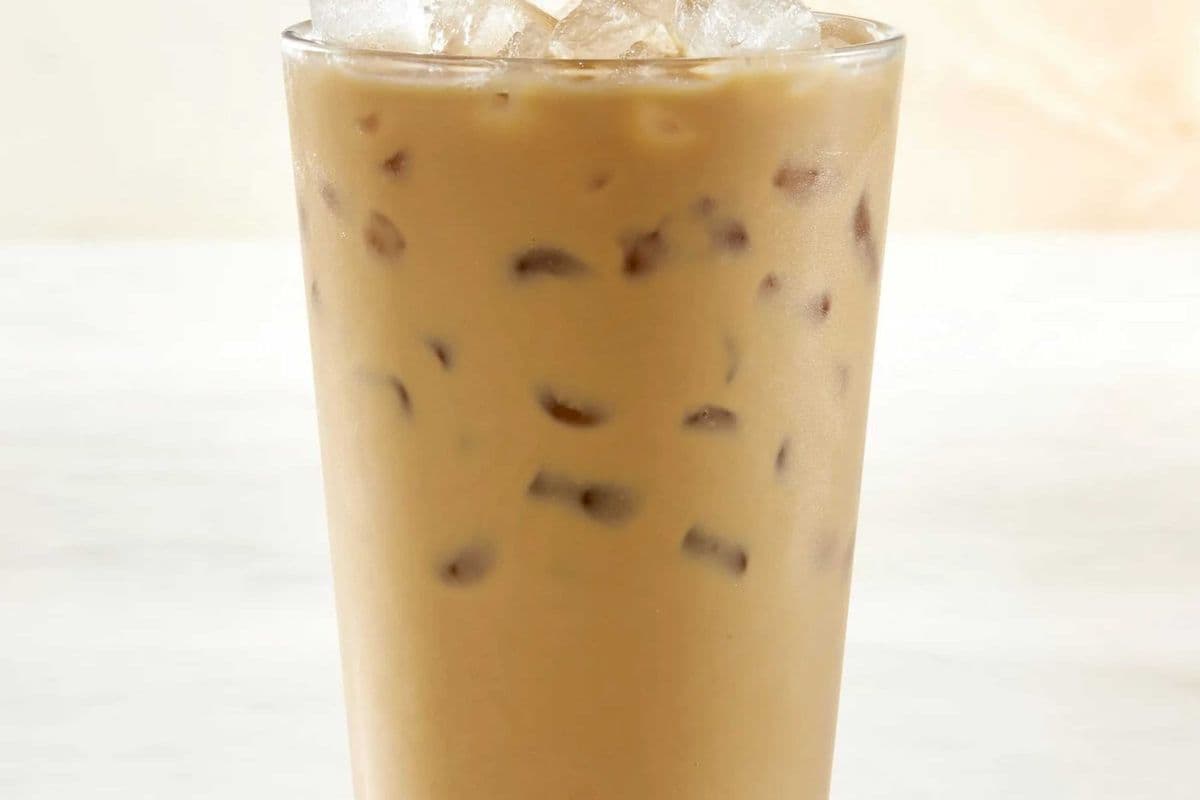 Iced French Vanilla Milk Black Tea 冰法式香草奶茶 (20oz)