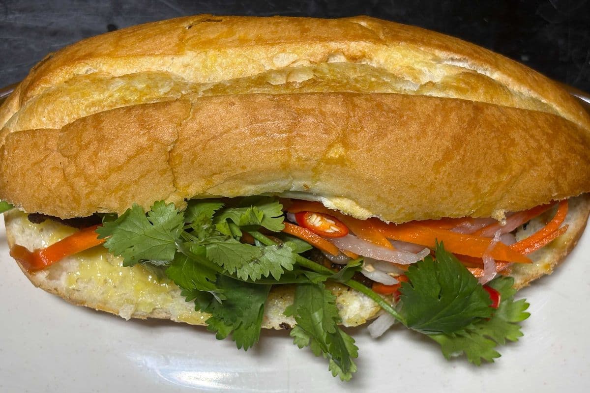 Vs. Banh Mi