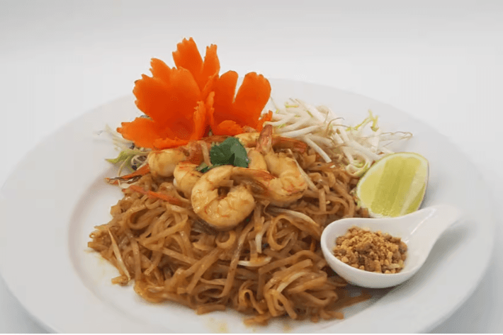 N1. Pad Thai Chicken